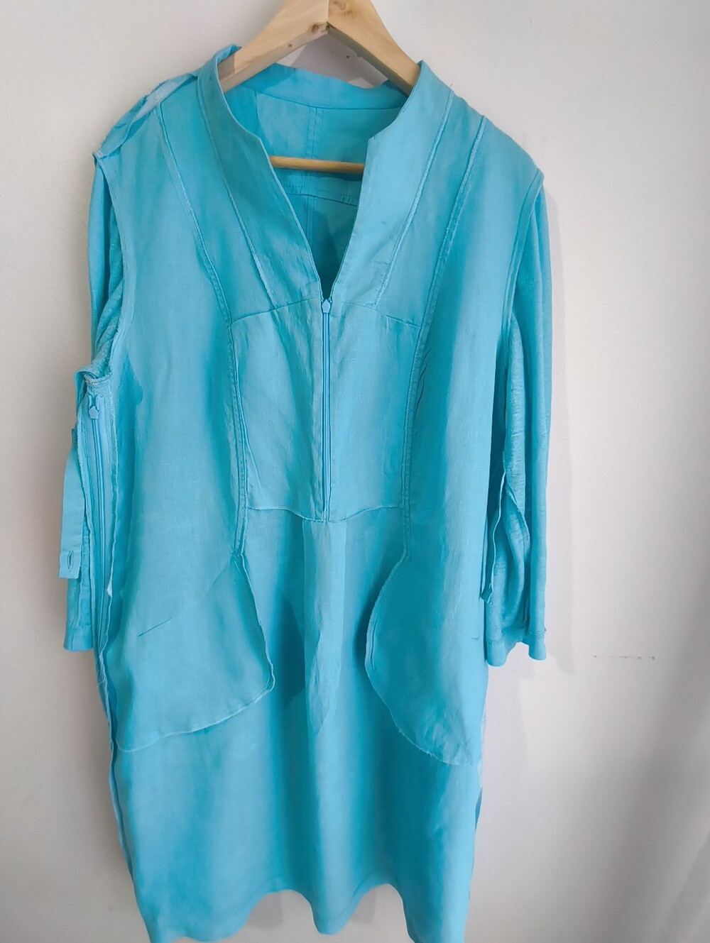 RIANI Bright Turquoise V-Neck Tunic with Pockets - Picture 5 of 15